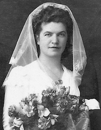 Photo 2 of Olga (Zurowski) Petrone